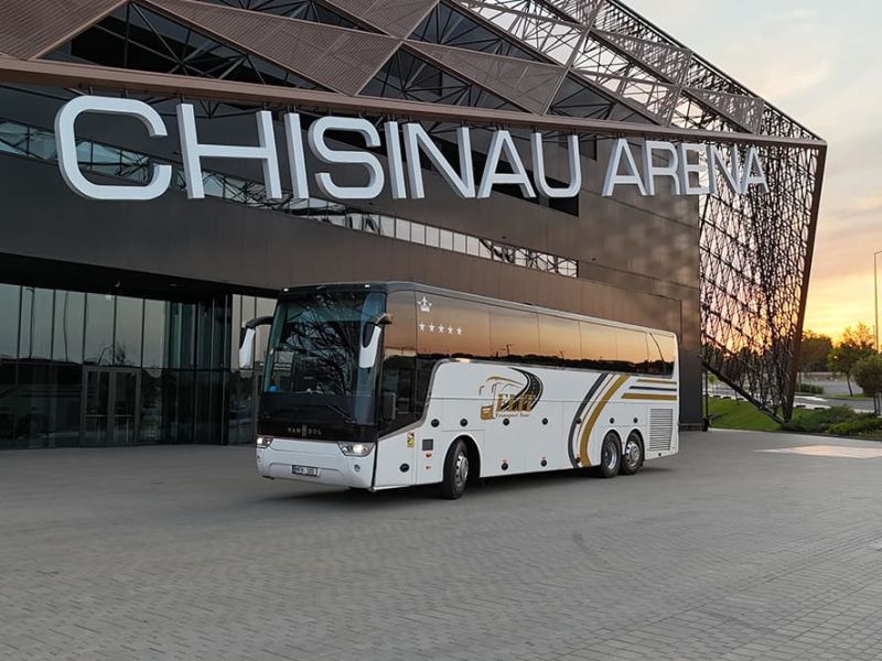 De ce să Călătorești cu ElitTransTour: Confort, Siguranță și Servicii Premium